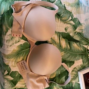 Spanx 36DD pillow cup bra